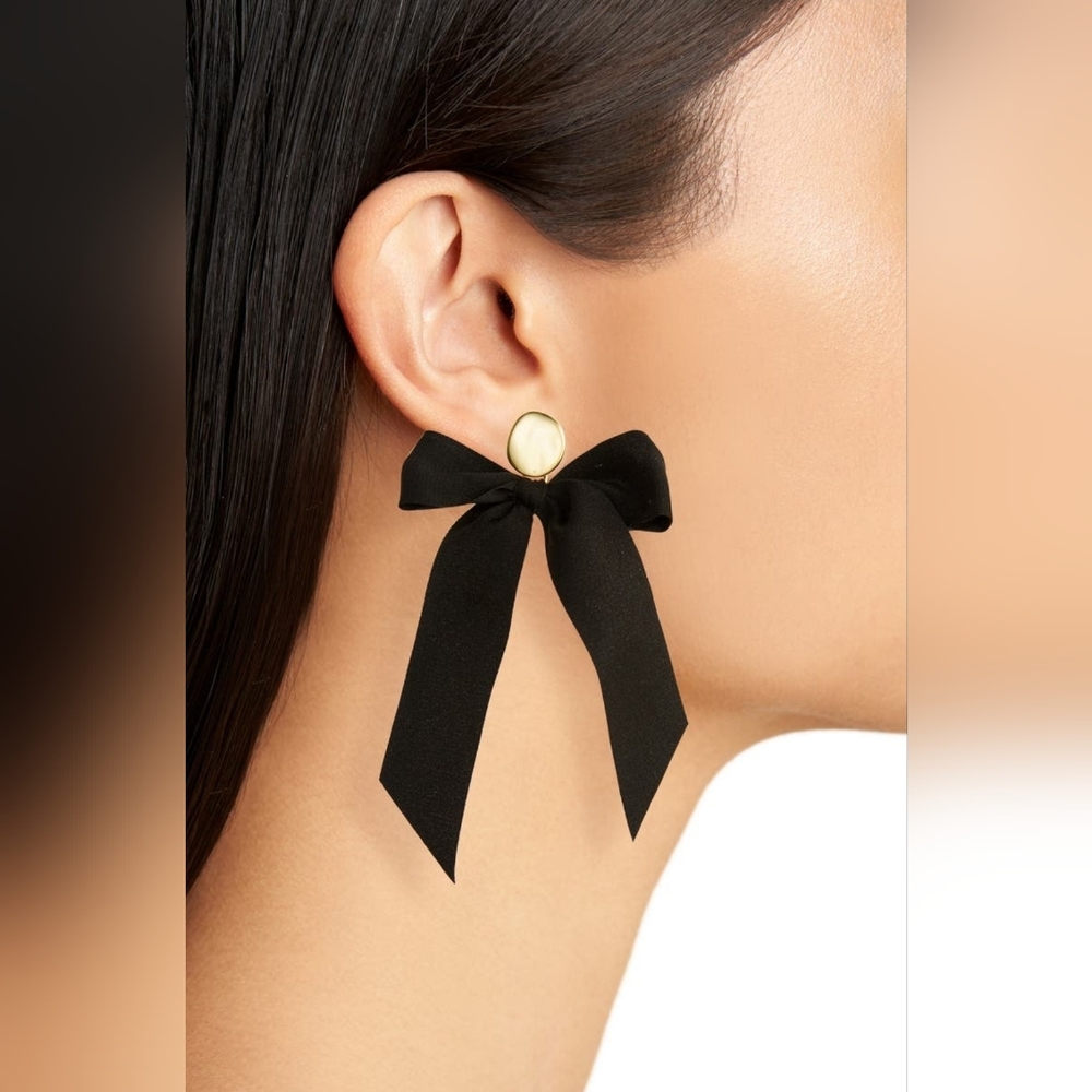 Madewell Satin Bow Statement Earrings in Black - Picture 2 of 5